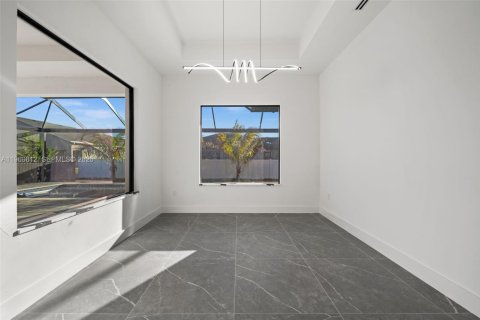 Купить виллу или дом в Кейп-Корал, Флорида 4 спальни, 215.72м2, № 2030637 - фото 13