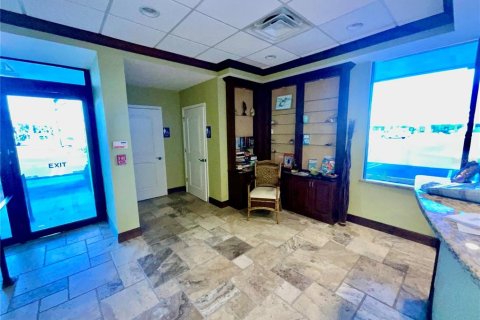 Снять в аренду коммерческую недвижимость в Энглвуд, Флорида 330.82м2, № 2106023 - фото 7