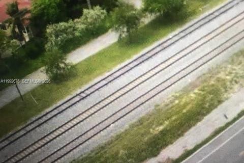 Condominio en Miami, Florida, 1 dormitorio № 2056312