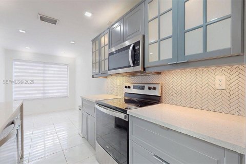 Adosado en venta en Plantation, Florida, 4 dormitorios, 187.66 m2 № 1987853 - foto 5