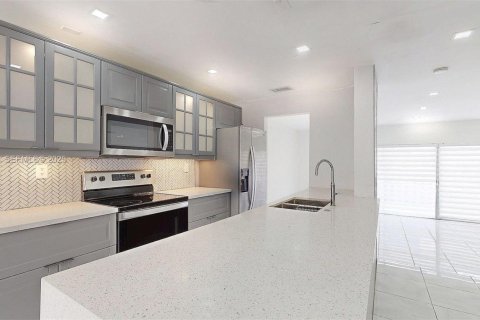 Adosado en venta en Plantation, Florida, 4 dormitorios, 187.66 m2 № 1987853 - foto 4