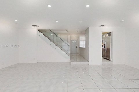 Adosado en venta en Plantation, Florida, 4 dormitorios, 187.66 m2 № 1987853 - foto 11