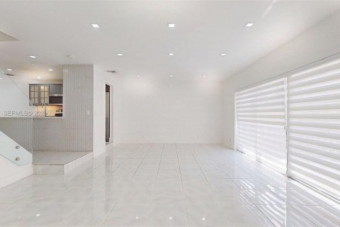 Adosado en venta en Plantation, Florida, 4 dormitorios, 187.66 m2 № 1987853 - foto 10