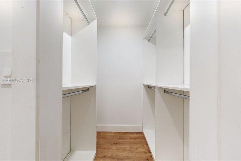 Adosado en venta en Plantation, Florida, 4 dormitorios, 187.66 m2 № 1987853 - foto 25