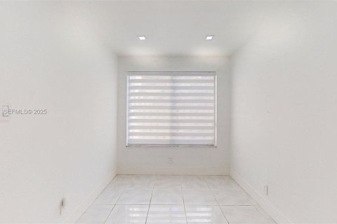 Adosado en venta en Plantation, Florida, 4 dormitorios, 187.66 m2 № 1987853 - foto 8