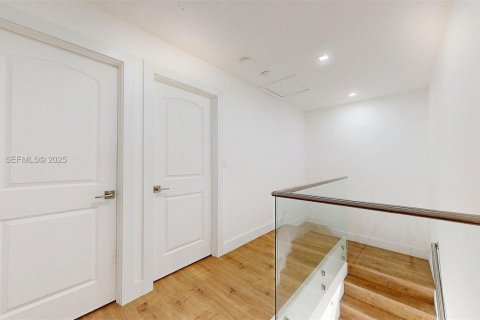 Adosado en venta en Plantation, Florida, 4 dormitorios, 187.66 m2 № 1987853 - foto 17