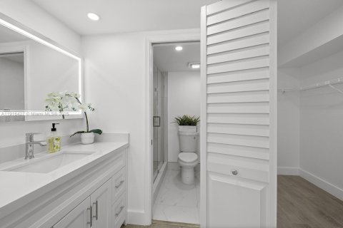 Condominio en venta en Pembroke Pines, Florida, 2 dormitorios, 110.74 m2 № 1972612 - foto 14
