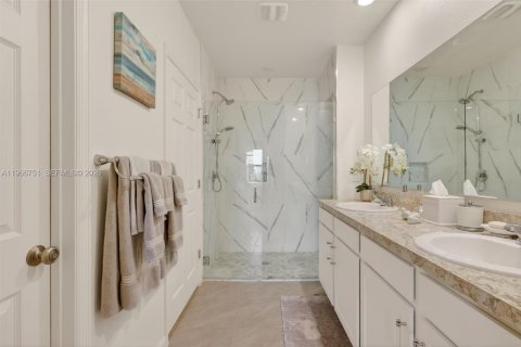 Купить виллу или дом в Порт-Сент-Луси, Флорида 3 спальни, 149.94м2, № 2029040 - фото 14