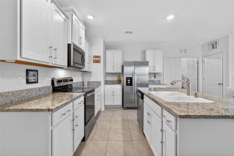 Купить виллу или дом в Порт-Сент-Луси, Флорида 3 спальни, 149.94м2, № 2029040 - фото 3