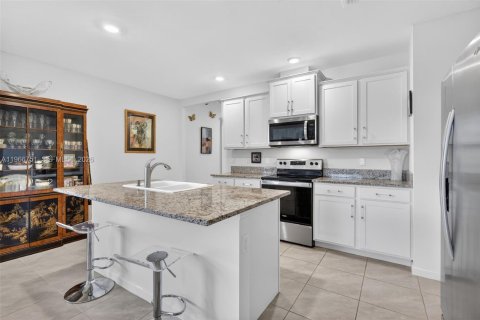 Купить виллу или дом в Порт-Сент-Луси, Флорида 3 спальни, 149.94м2, № 2029040 - фото 7