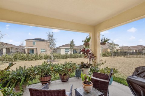 Купить виллу или дом в Порт-Сент-Луси, Флорида 3 спальни, 149.94м2, № 2029040 - фото 20