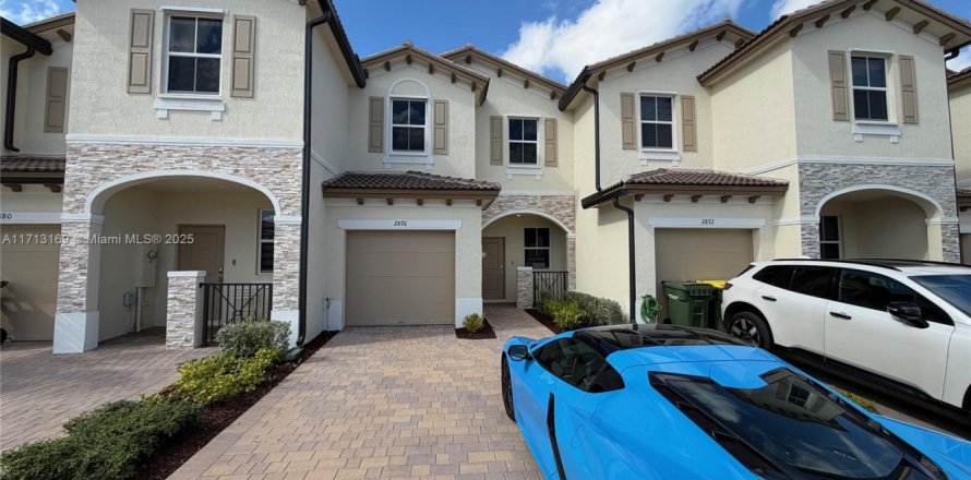 Adosado en Homestead, Florida 3 dormitorios № 2076879