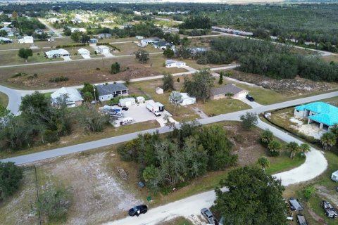 Terreno en venta en Punta Gorda, Florida № 2202963 - foto 3