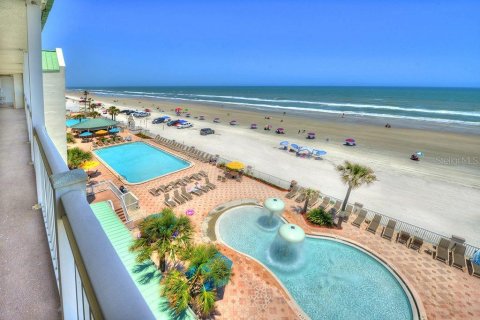 Condominio en venta en Daytona Beach, Florida, 1 dormitorio, 51.47 m2 № 2155614 - foto 8