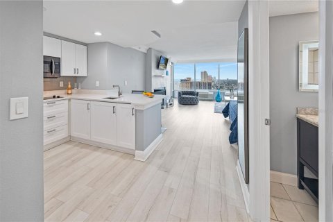 Condominio en venta en Daytona Beach, Florida, 1 dormitorio, 51.47 m2 № 2155614 - foto 18