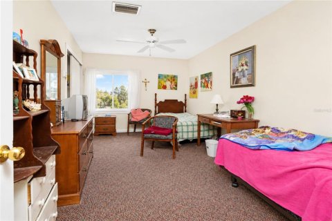 Immobilier commercial à vendre à Port Charlotte, Floride: 11 chambres, 466.65 m2 № 2411687 - photo 22