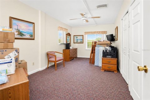 Immobilier commercial à vendre à Port Charlotte, Floride: 11 chambres, 466.65 m2 № 2411687 - photo 17
