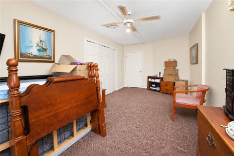 Immobilier commercial à vendre à Port Charlotte, Floride: 11 chambres, 466.65 m2 № 2411687 - photo 16