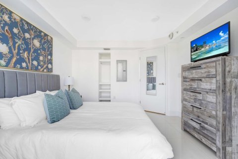 Condominio en venta en Miami Beach, Florida, 3 dormitorios, 121.24 m2 № 1208017 - foto 1