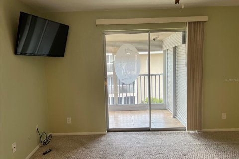 Condo in Sarasota, Florida, 2 bedrooms № 2229160 - photo 5
