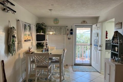 Condo in Sarasota, Florida, 2 bedrooms № 2229160 - photo 19
