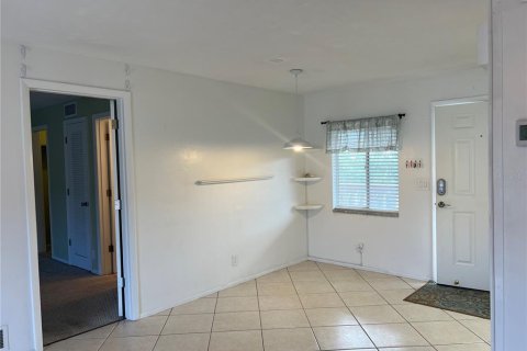 Condo in Sarasota, Florida, 2 bedrooms № 2229160 - photo 8