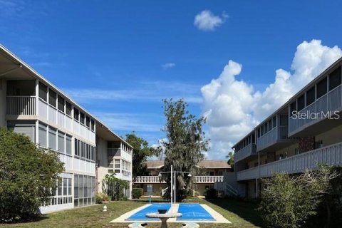 Condo in Sarasota, Florida, 2 bedrooms № 2229160 - photo 23
