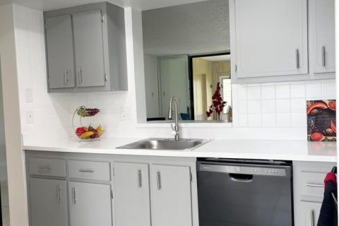 Condominio en venta en Margate, Florida, 1 dormitorio, 78.97 m2 № 2176043 - foto 10