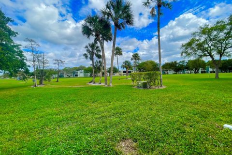 Condominio en venta en Margate, Florida, 1 dormitorio, 78.97 m2 № 2176043 - foto 5