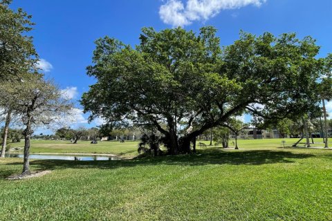 Condominio en venta en Margate, Florida, 1 dormitorio, 78.97 m2 № 2176043 - foto 3