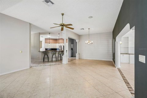 Casa en venta en The Villages, Florida, 3 dormitorios, 212.47 m2 № 2384454 - foto 11