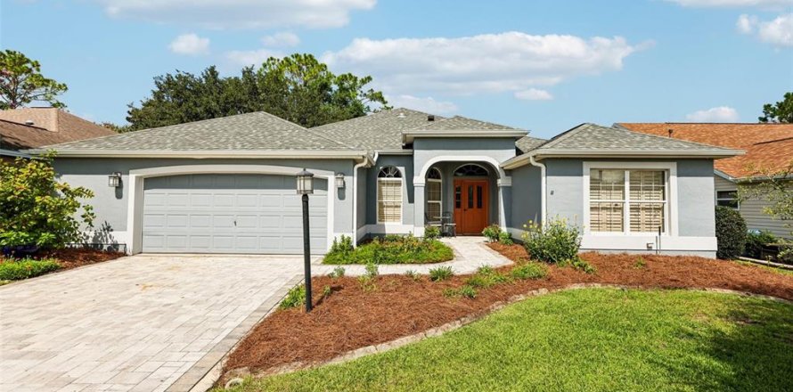 Casa en The Villages, Florida 3 dormitorios, 212.47 m2 № 2384454