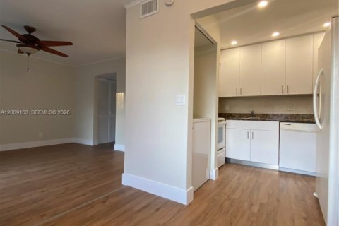 Touwnhouse à Davie, Floride 2 chambres, 133.78 m2 № 2090676