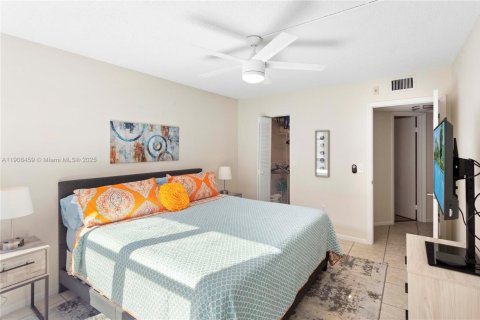 Condominio en venta en Fort Lauderdale, Florida, 2 dormitorios, 139.35 m2 № 1966000 - foto 14