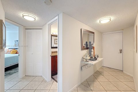 Condominio en venta en Fort Lauderdale, Florida, 2 dormitorios, 139.35 m2 № 1966000 - foto 11