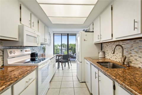 Condominio en venta en Fort Lauderdale, Florida, 2 dormitorios, 139.35 m2 № 1966000 - foto 24