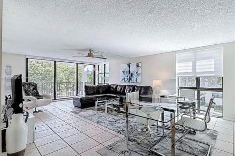 Condominio en venta en Fort Lauderdale, Florida, 2 dormitorios, 139.35 m2 № 1966000 - foto 16