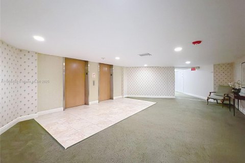 Condominio en venta en Fort Lauderdale, Florida, 2 dormitorios, 139.35 m2 № 1966000 - foto 30