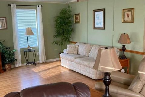 Apartment in Zephyrhills, Florida 2 bedrooms, 97.36 sq.m. № 2215996 - photo 16