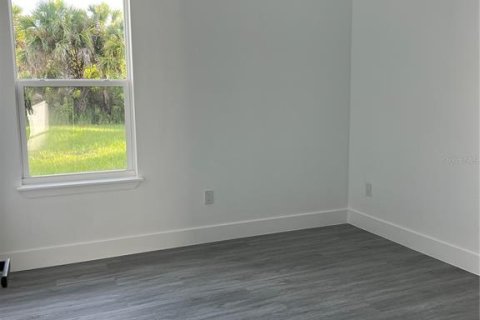 Casa en venta en Palm Bay, Florida, 4 dormitorios, 171.5 m2 № 1903548 - foto 20