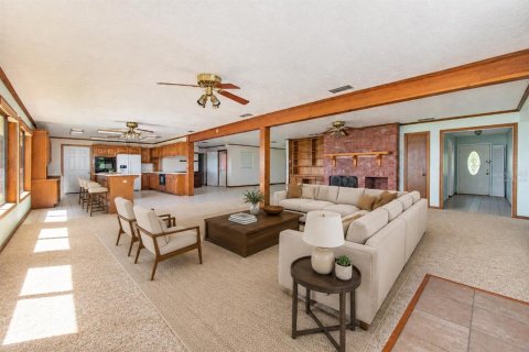 Купить виллу или дом в Хейнс-Сити, Флорида 8 комнат, 190.64м2, № 2229127 - фото 10