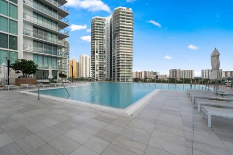 Condominio en venta en Sunny Isles Beach, Florida, 3 dormitorios, 141.58 m2 № 2076237 - foto 22