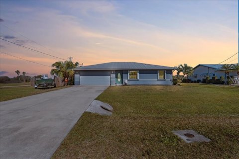House in Arcadia, Florida 3 bedrooms, 143.26 sq.m. № 1522069 - photo 1