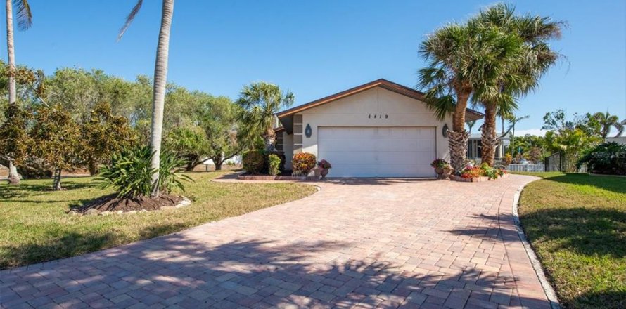 Casa en Bradenton, Florida 2 dormitorios, 137.87 m2 № 1511175