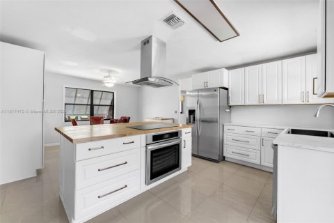 House in Homestead, Florida 3 bedrooms, 150.59 sq.m. № 1934194 - photo 10