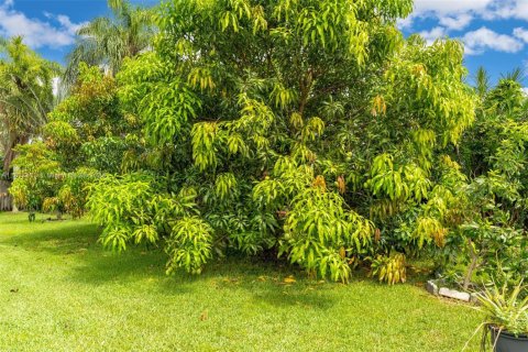 House in Homestead, Florida 3 bedrooms, 150.59 sq.m. № 1934194 - photo 21