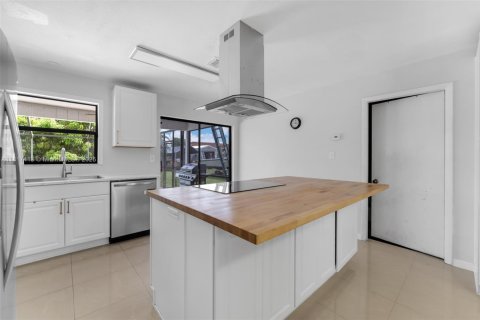 House in Homestead, Florida 3 bedrooms, 150.59 sq.m. № 1934194 - photo 8