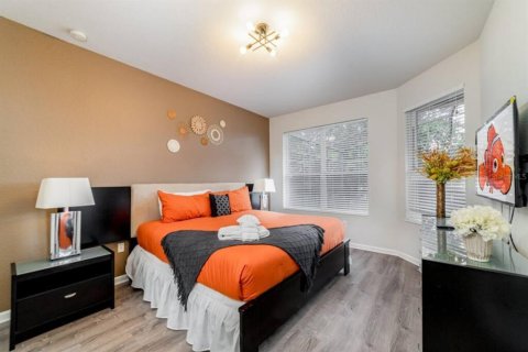 Casa en venta en Kissimmee, Florida, 5 dormitorios, 217.58 m2 № 2386234 - foto 19