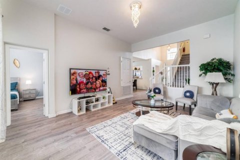 Casa en venta en Kissimmee, Florida, 5 dormitorios, 217.58 m2 № 2386234 - foto 12