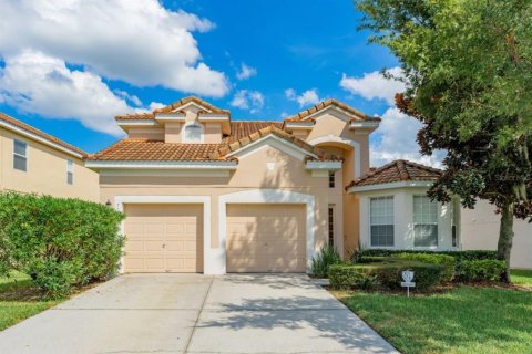 Casa en Kissimmee, Florida 5 dormitorios, 217.58 m2 № 2386234